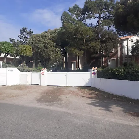 Résidence Hollywood Piscine Golf Pres Appartement
